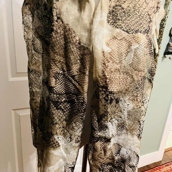 NWT Handmade Artistic Scarf by Sana – Abstract Neutral Design - Picture 11 of 16